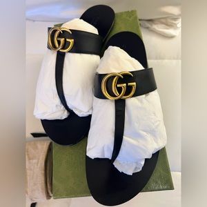 Gucci maramont flip flops 40.5